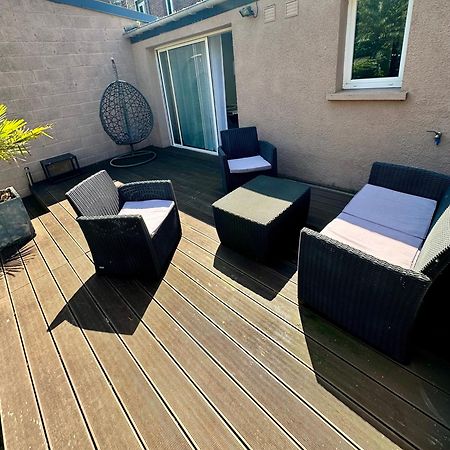 Oasis Citadine Terrasse Intime Jardin Privatif En Plein Centre Ville 70M2 Cambrai Bagian luar foto